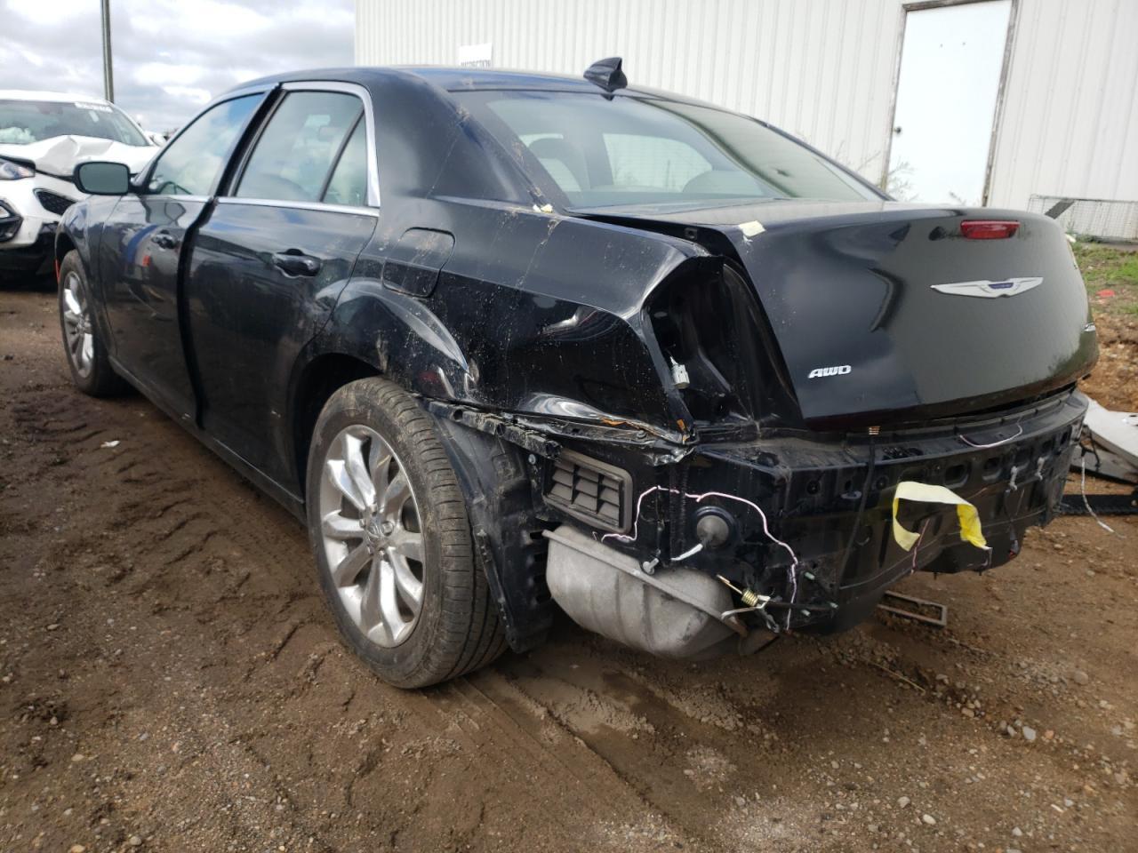 2017 Chrysler 300 Limited - Image 3