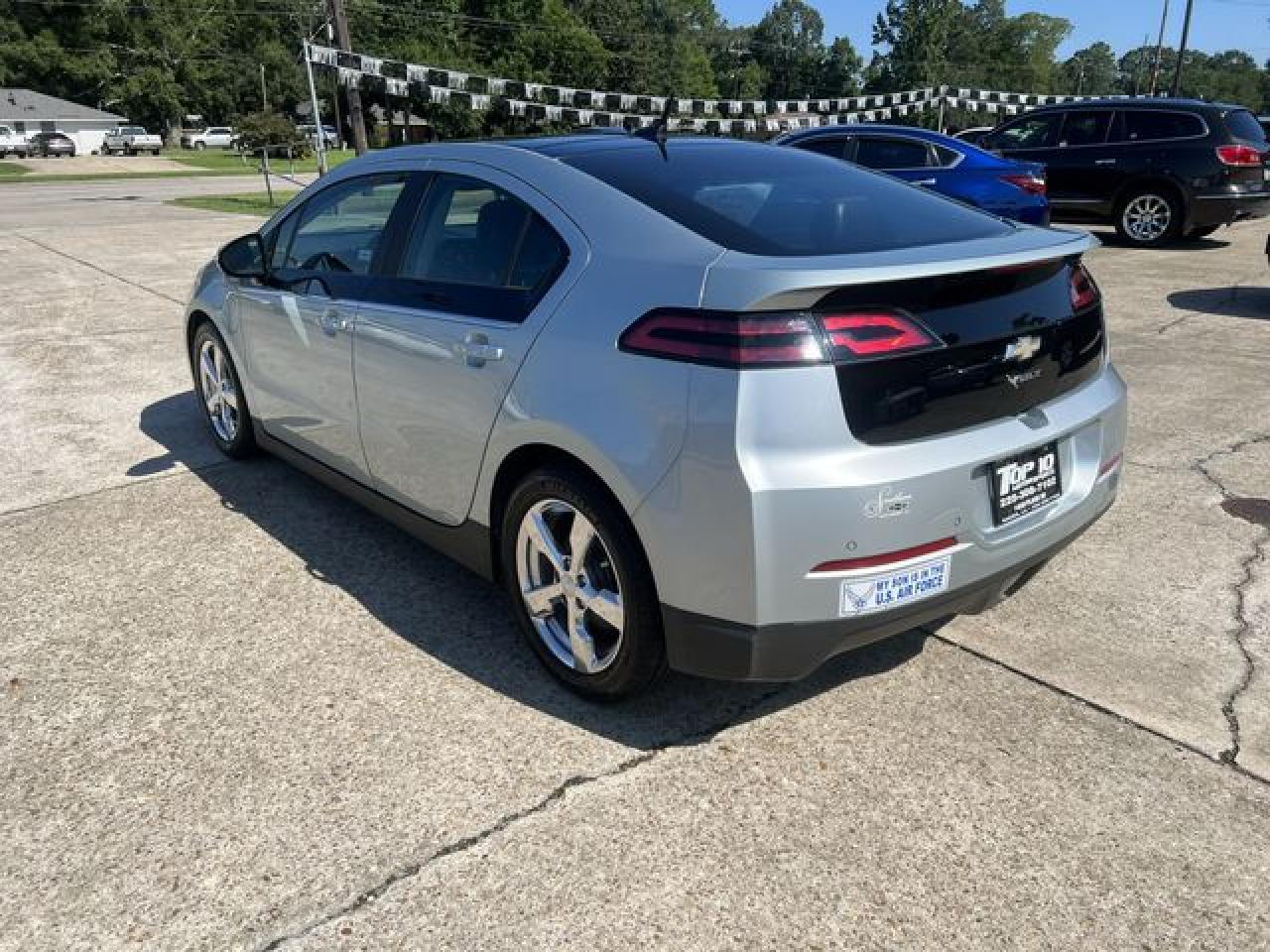 2012 Chevrolet Volt - Image 2