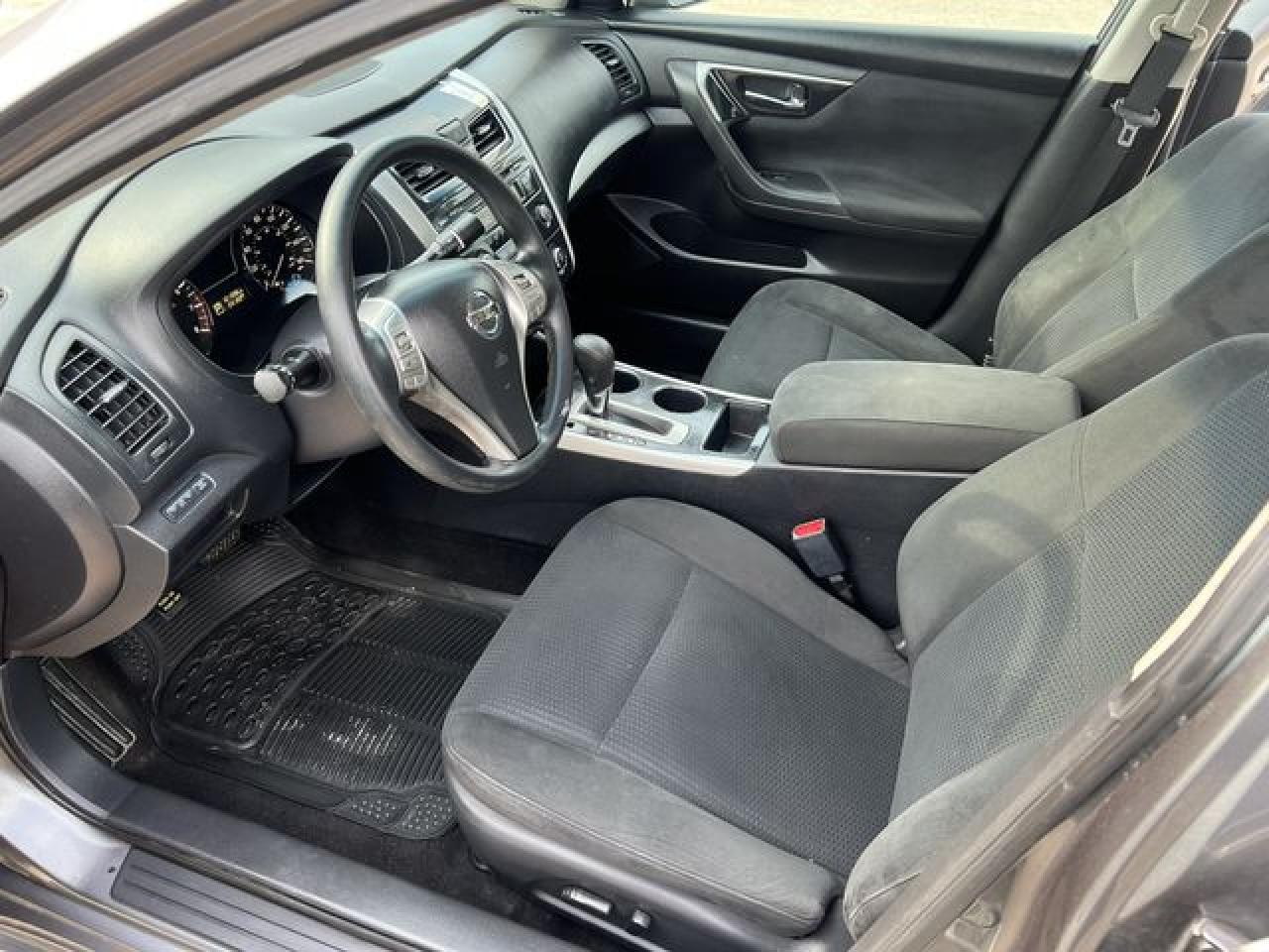 2015 Nissan Altima 2.5 - Image 6