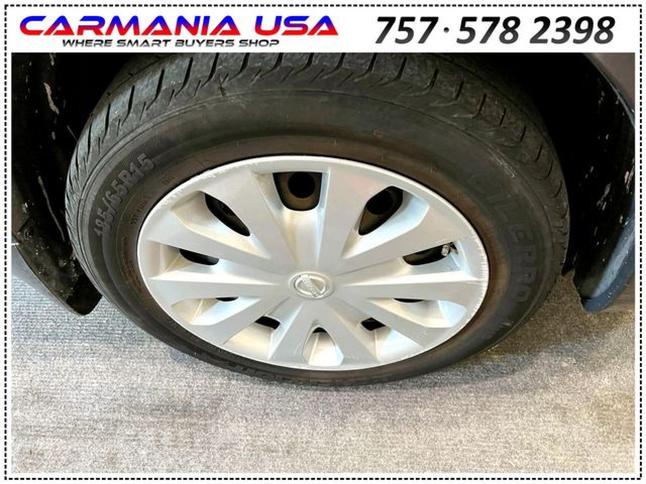 2015 Nissan Versa S - Image 4