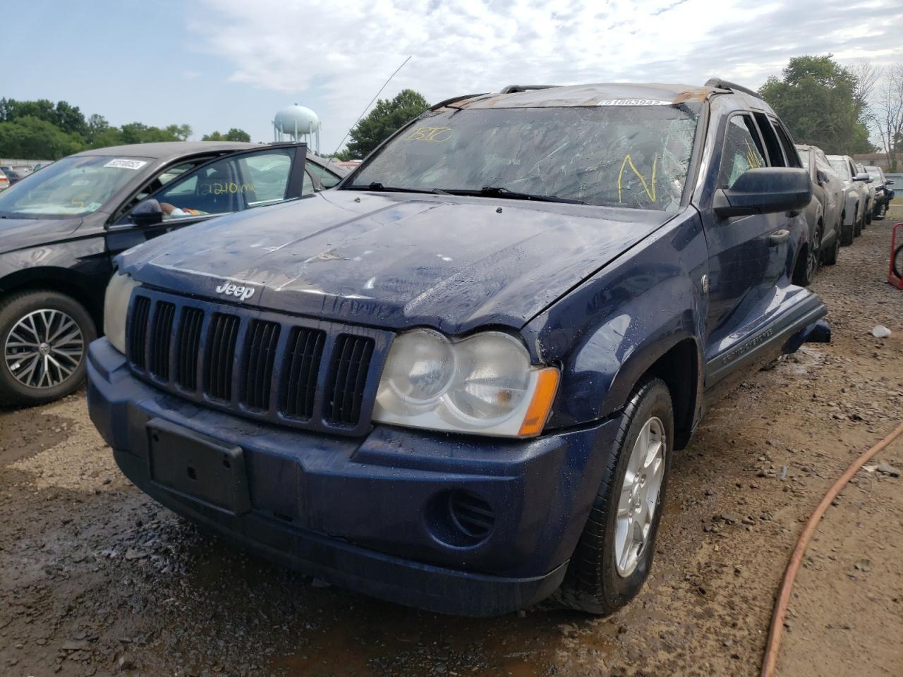 2006 Jeep Grand Cherokee Laredo - Image 2