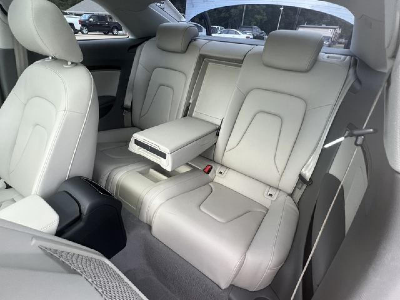 2011 Audi A5 Premium - Фото 7
