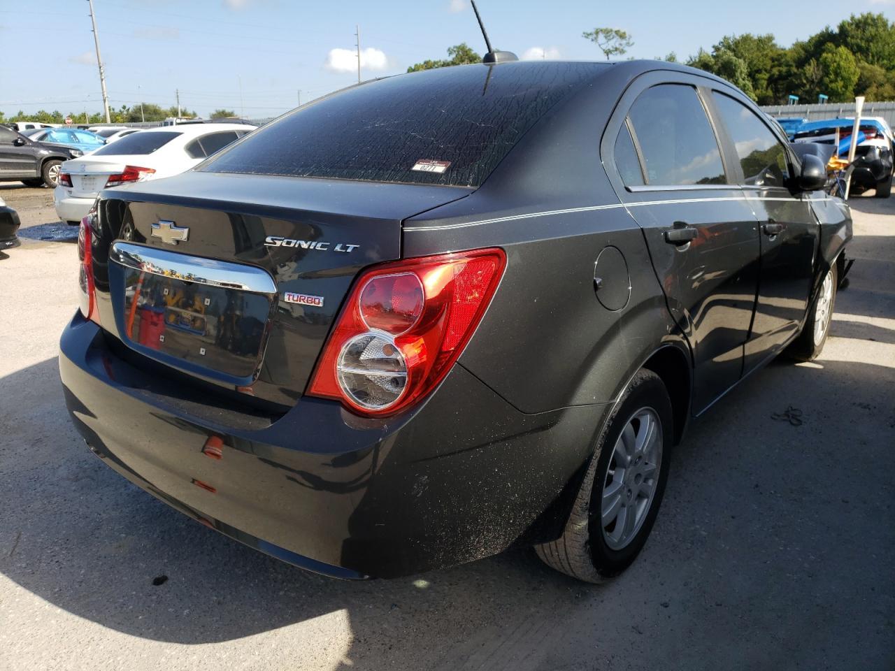 2015 Chevrolet Sonic Lt - Image 4