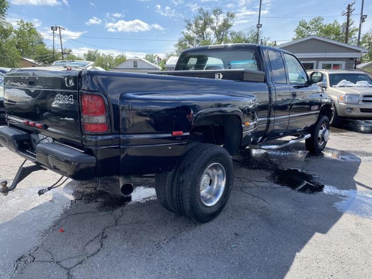 1999 Dodge Ram 3500 - Image 4