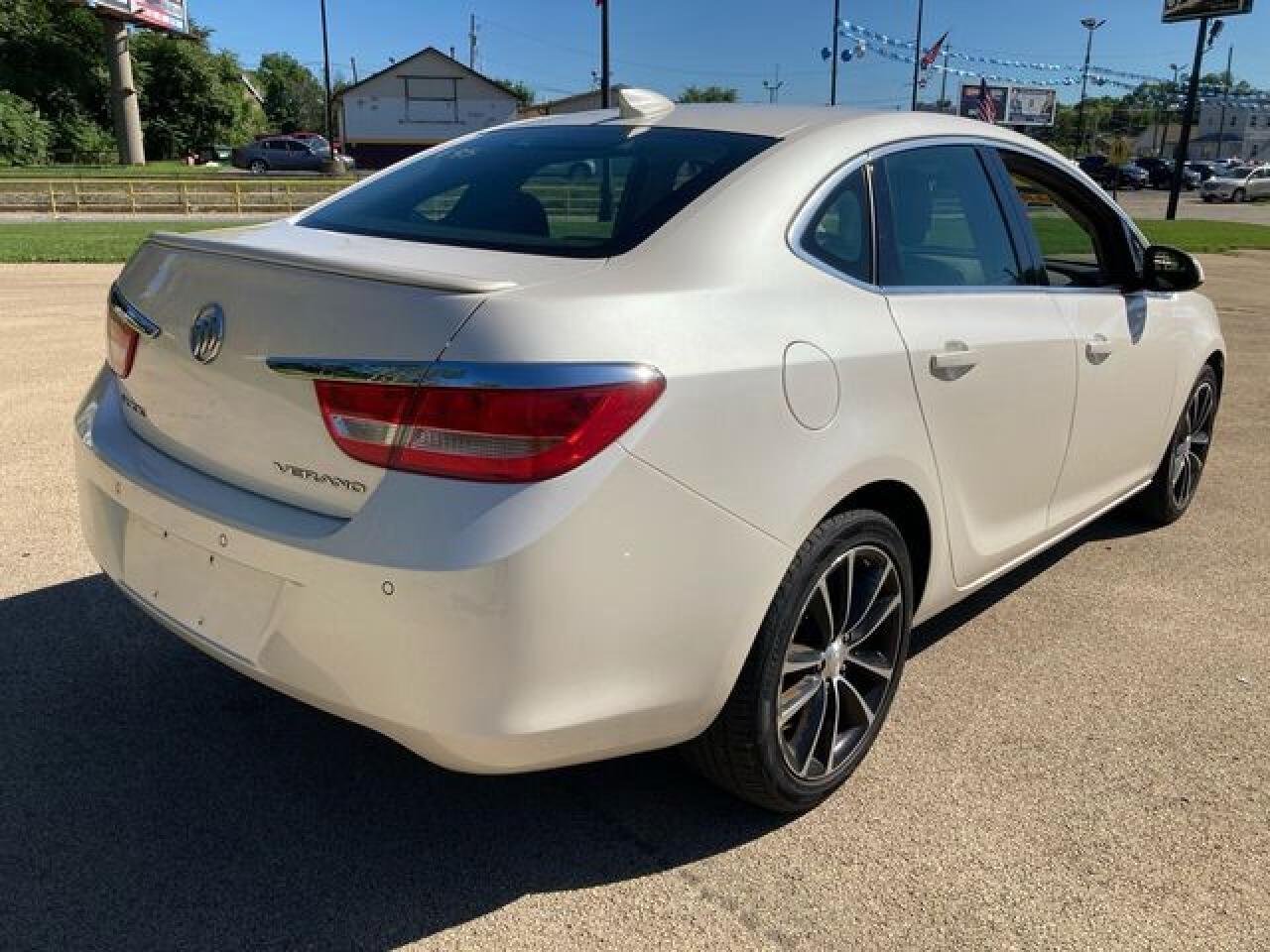 2016 Buick Verano Sport Touring - Фото 6
