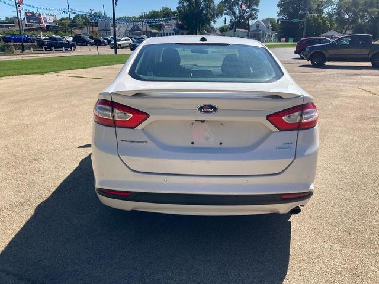 2013 Ford Fusion Se - Фото 5