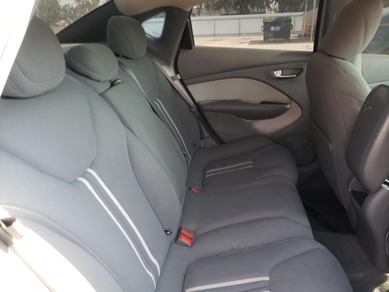2013 DODGE DART SXT - Image 6