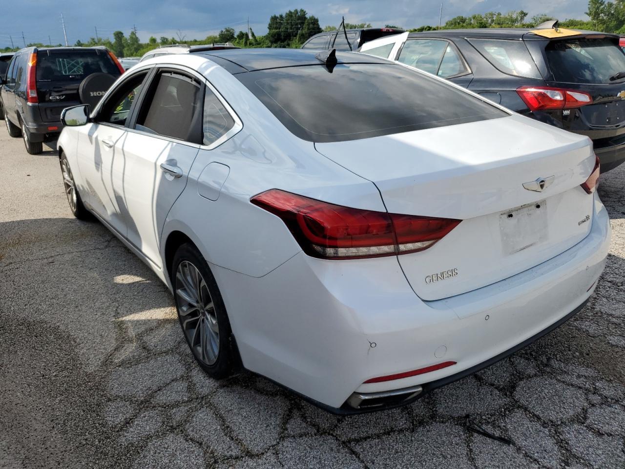 2015 Hyundai Genesis 3.8L - Фото 3
