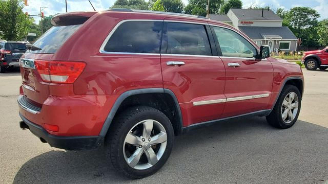 2011 Jeep Grand Cherokee Overland - Image 3