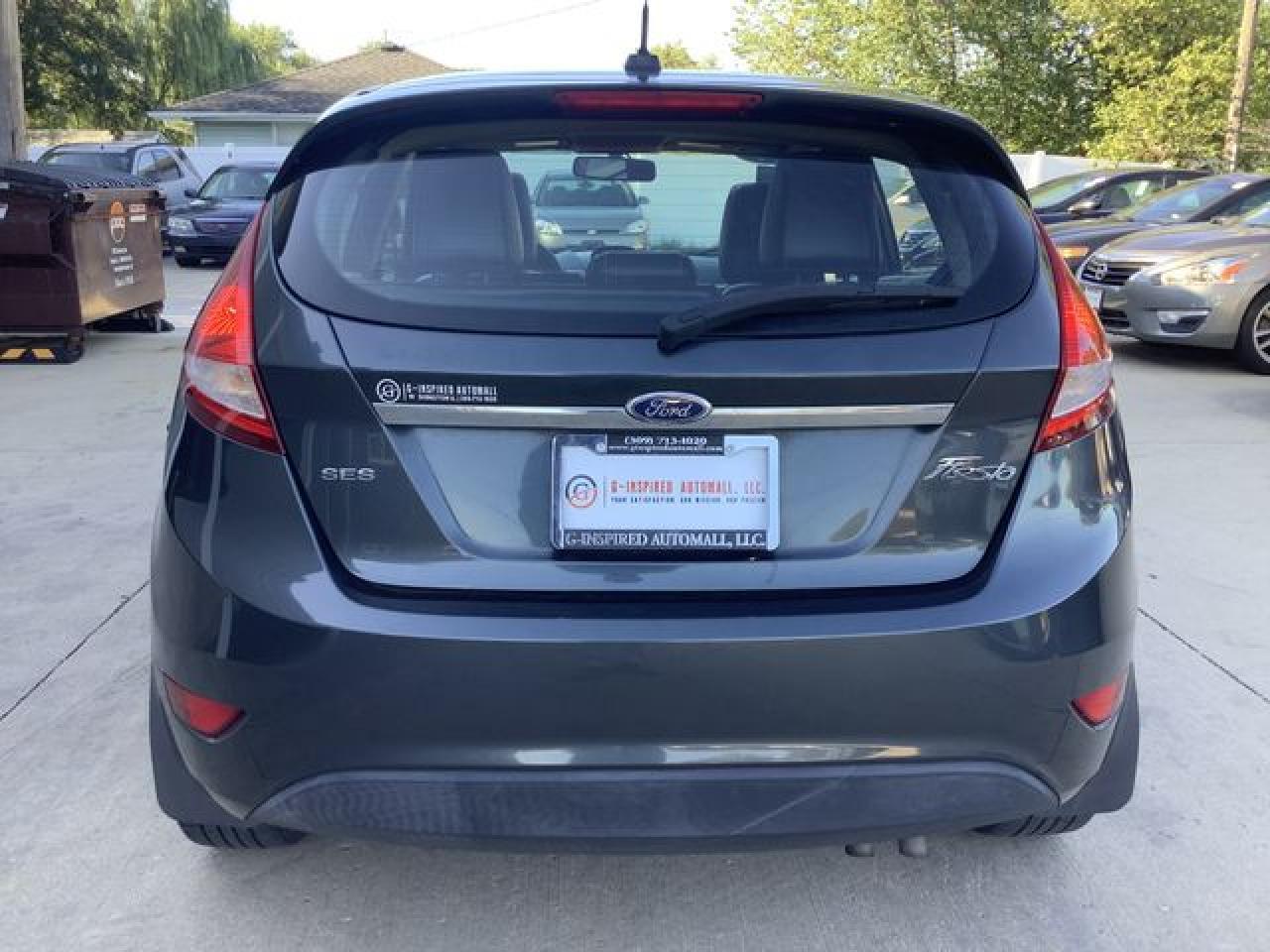 2011 Ford Fiesta Ses - Фото 6