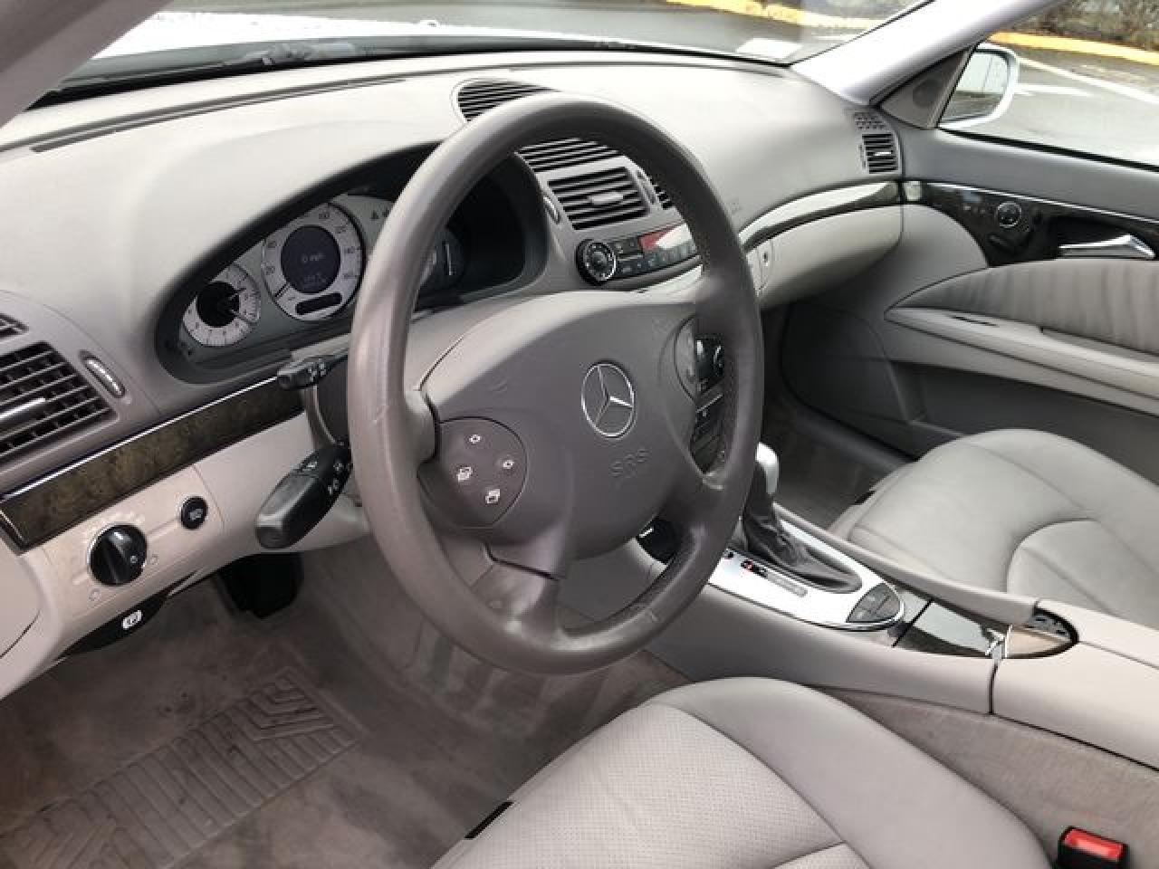 2003 Mercedes-Benz E 500 - Image 3