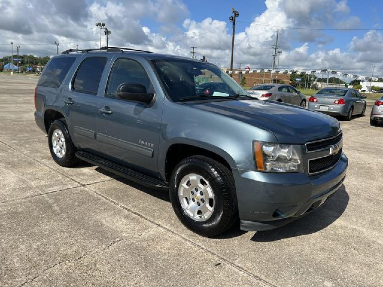 2010 Chevrolet Tahoe C1500 Lt - Image 4