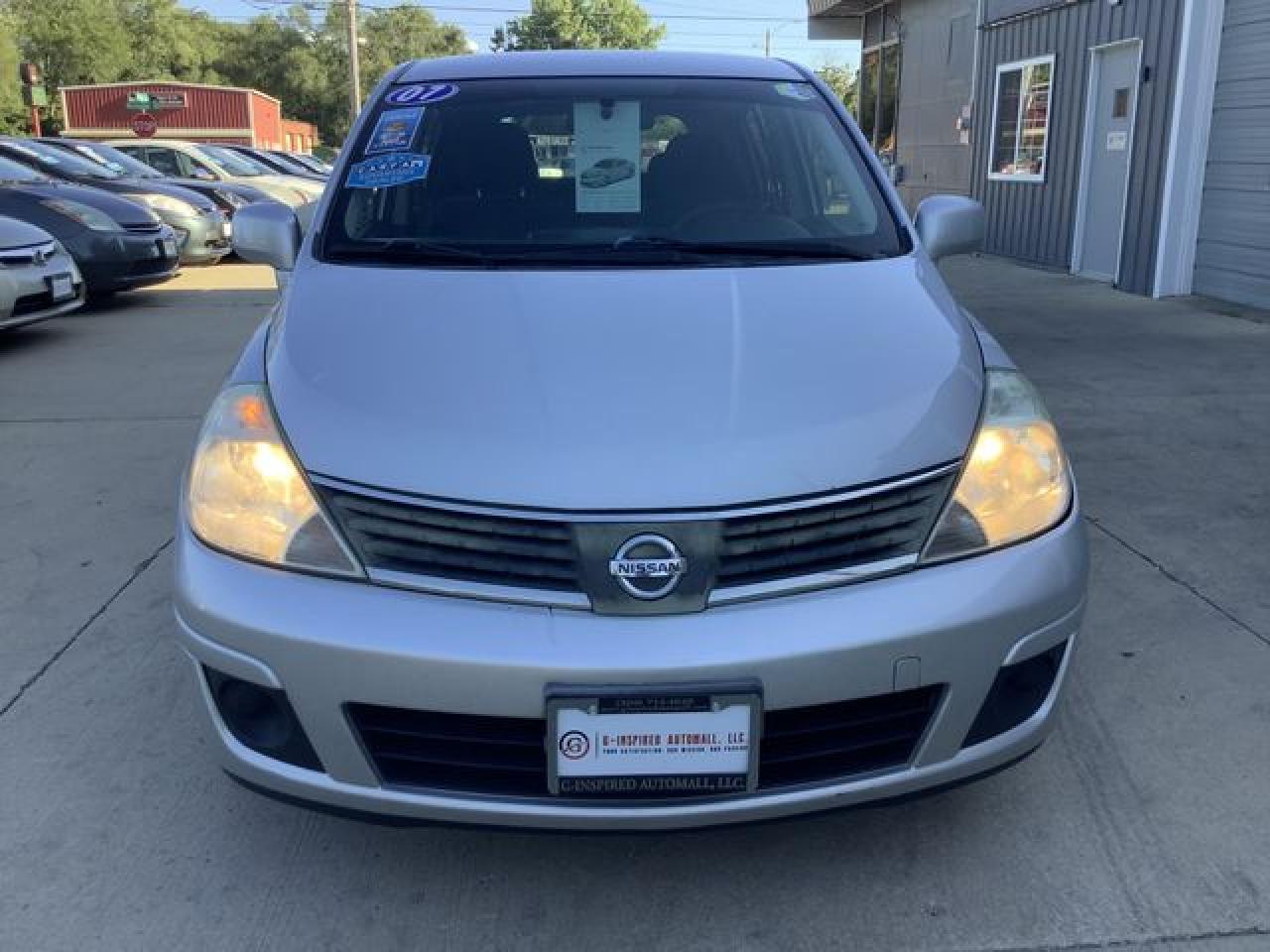 2007 Nissan Versa S - Фото 2