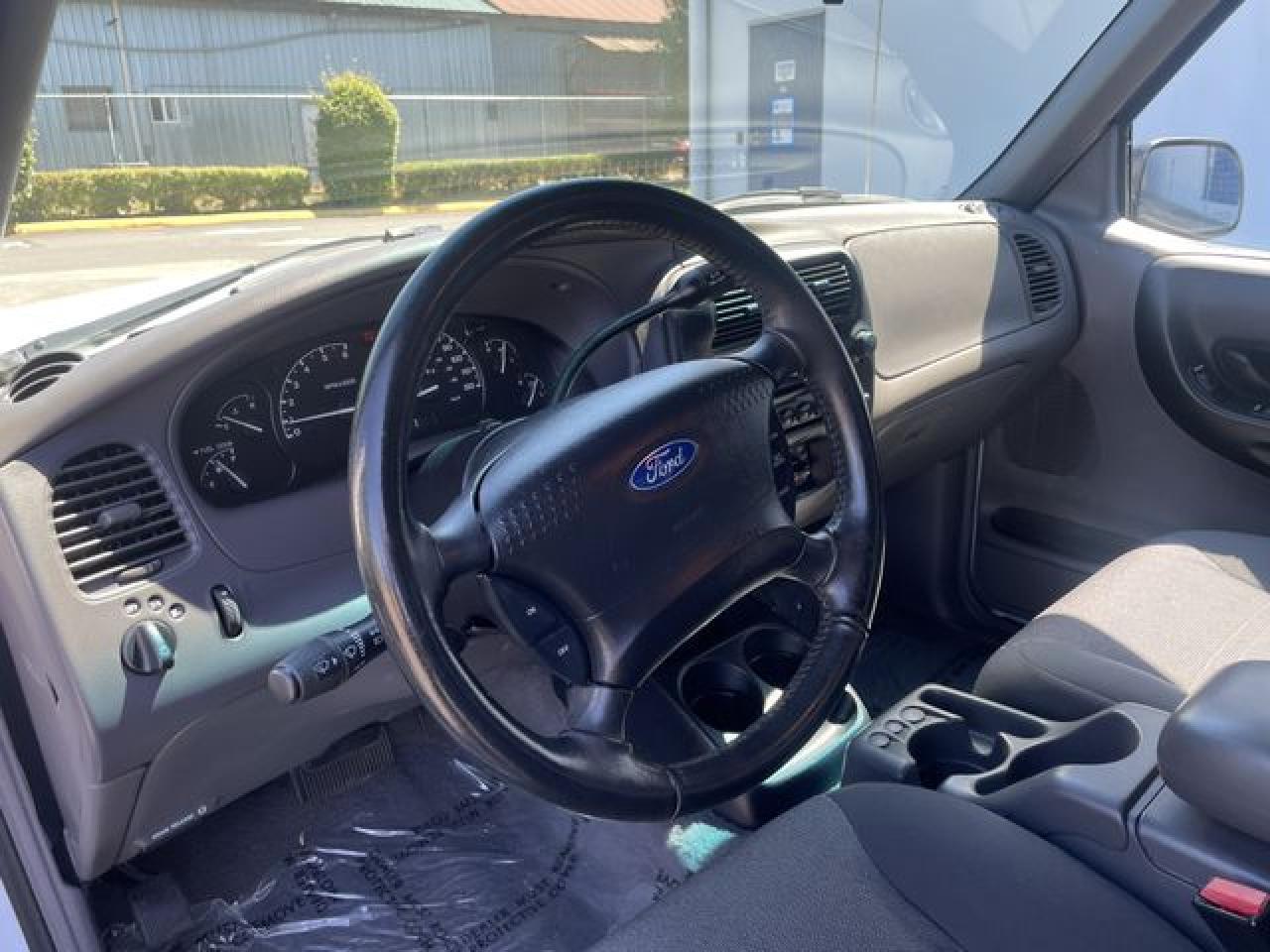 2002 Ford Ranger Super Cab - Image 4