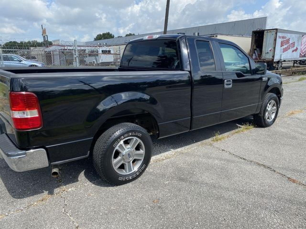 2007 Ford F150 - Image 5