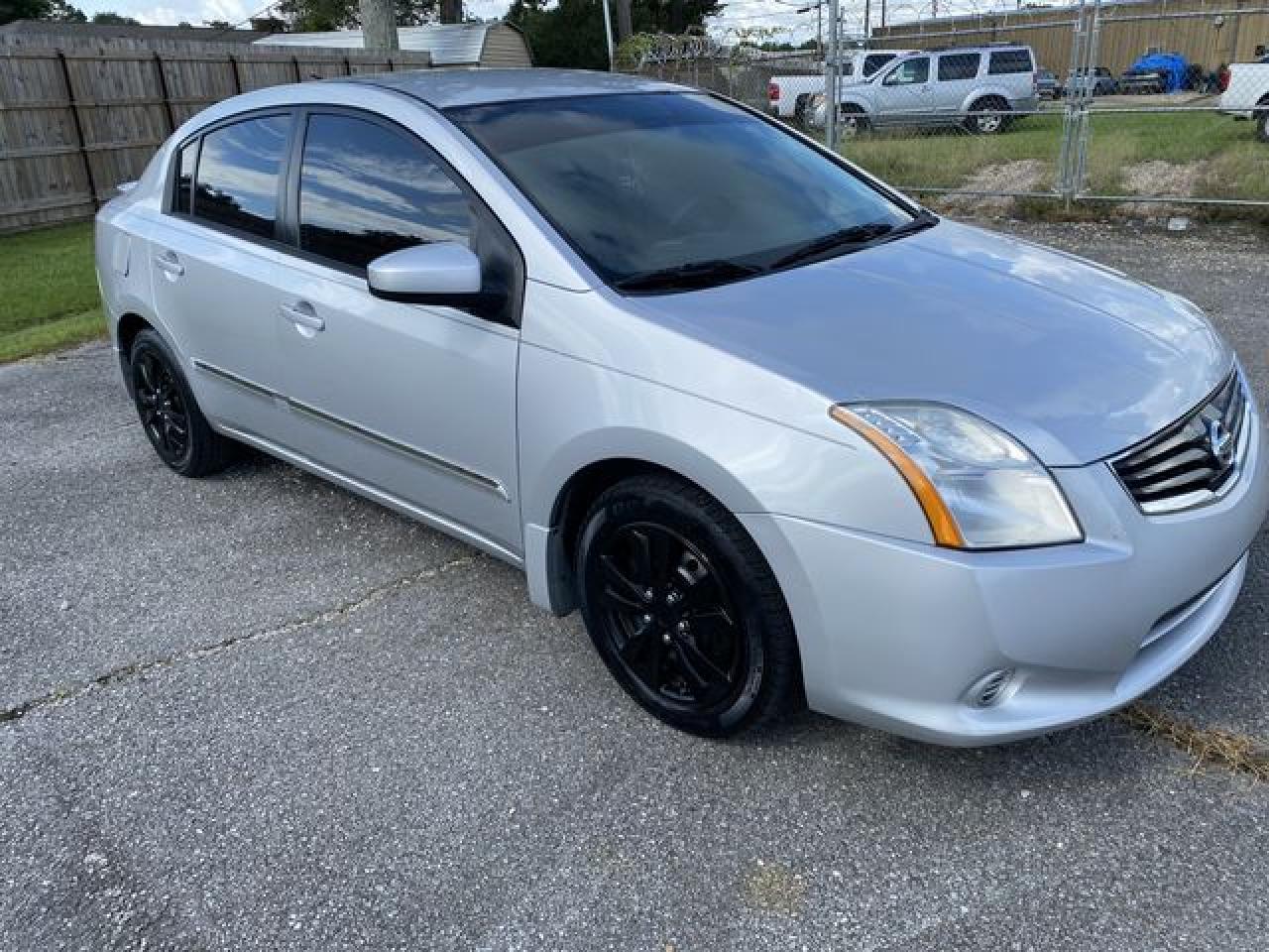 2012 Nissan Sentra 2.0 - Image 3