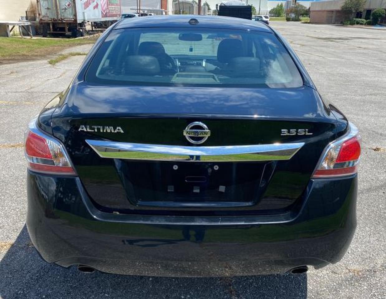 2015 Nissan Altima 3.5S - Фото 6