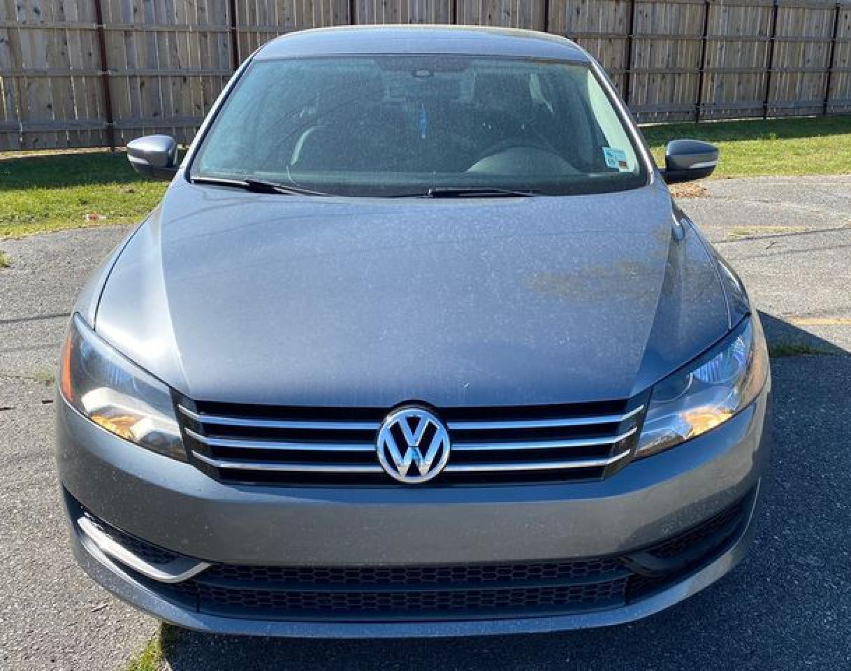 2013 Volkswagen Passat Se - Фото 2