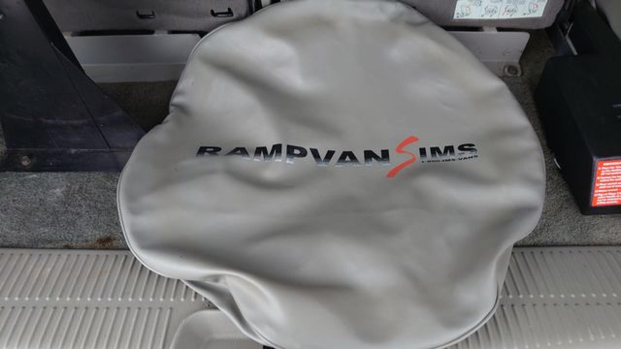 2001 Dodge Grand Caravan Es - Фото 6