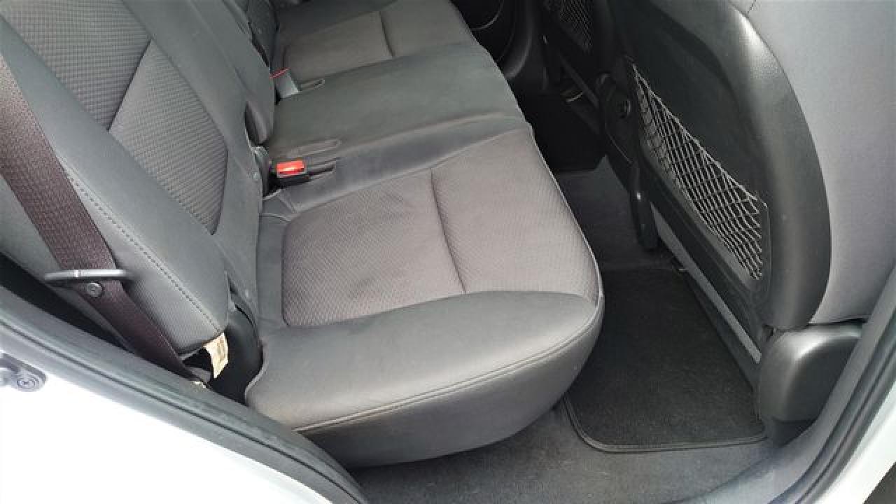 2011 Kia Sorento Base - Фото 6