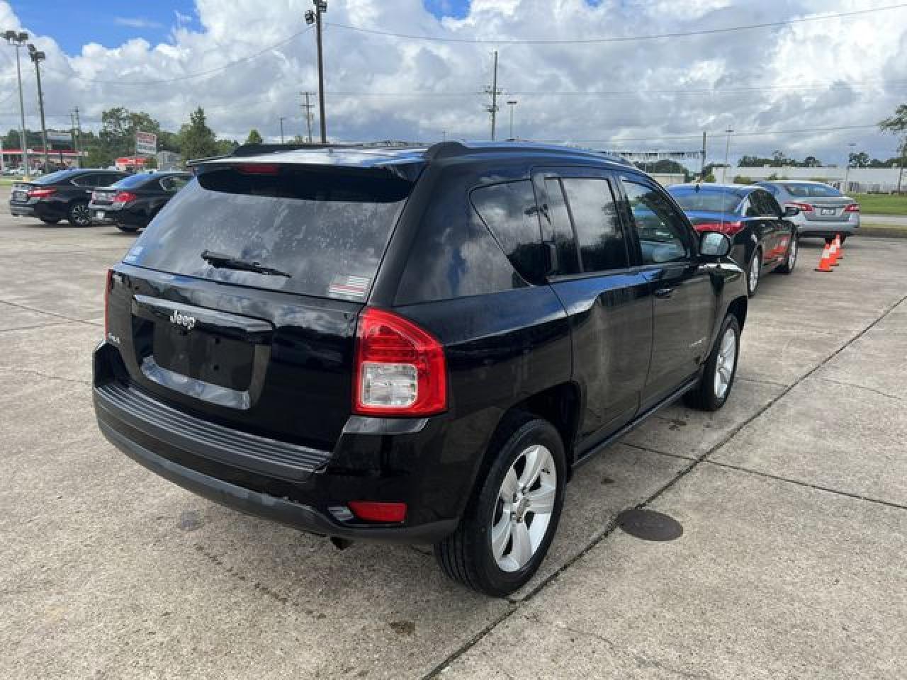 2012 Jeep Compass Sport - Фото 3