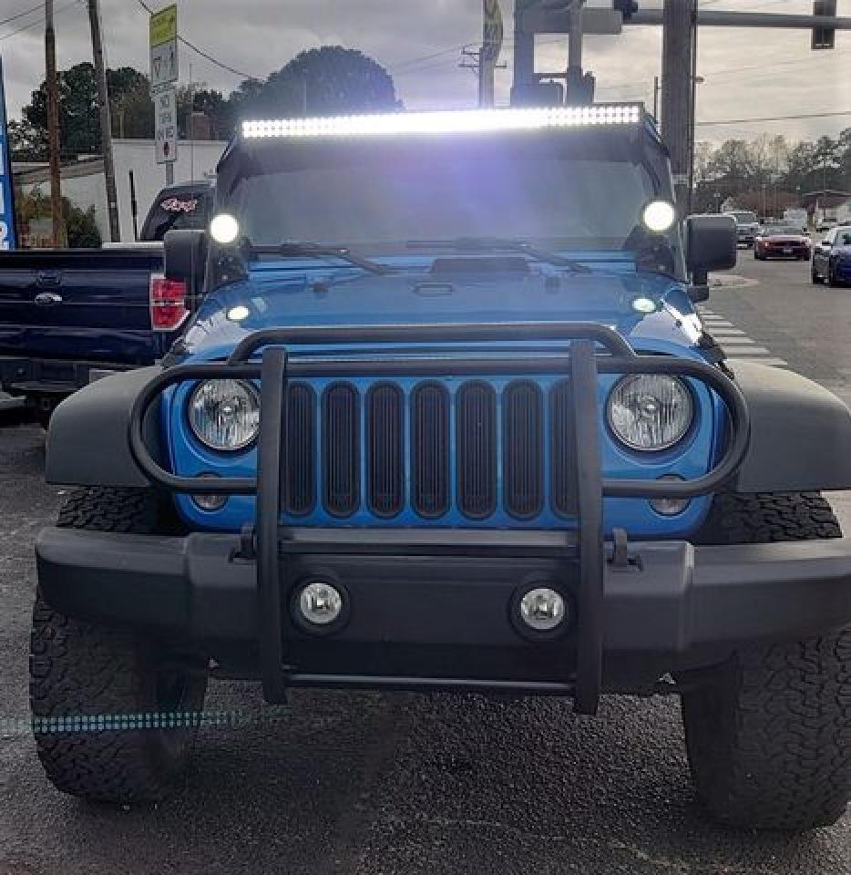 2015 Jeep Wrangler Unlimited Rubicon - Image 4