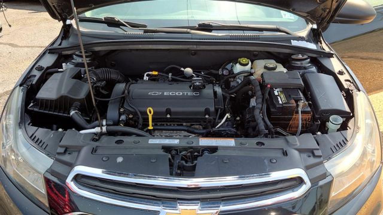 2016 Chevrolet Cruze Limited Ls - Фото 2