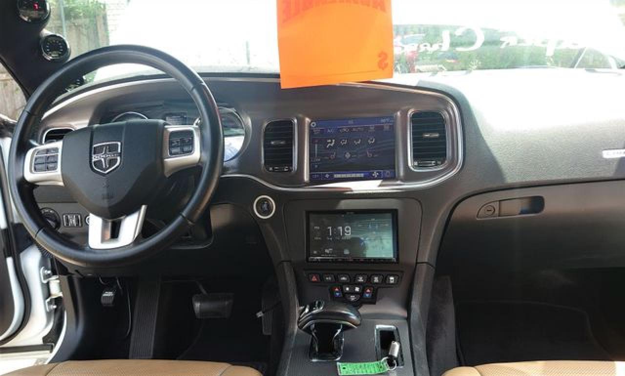 2012 Dodge Charger Sxt - Image 4