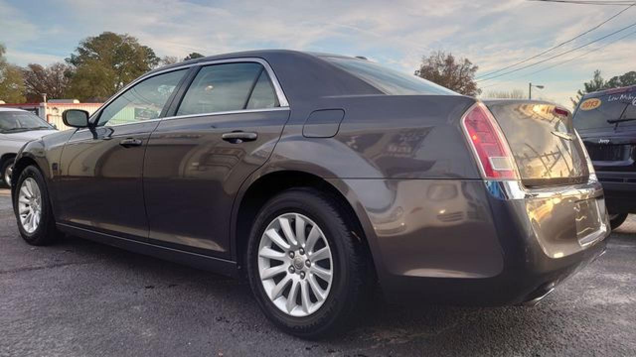 2013 Chrysler 300 - Фото 7