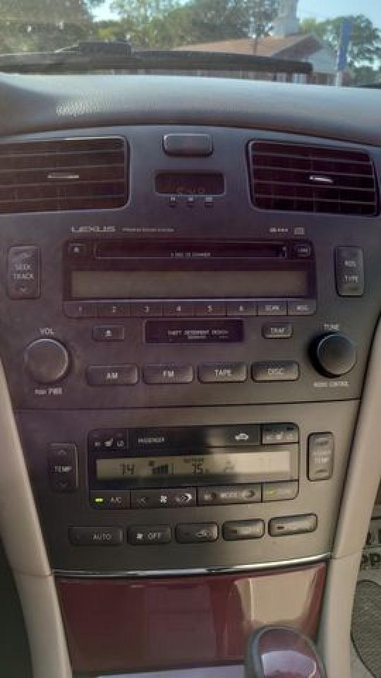2002 Lexus Es 300 - Image 5