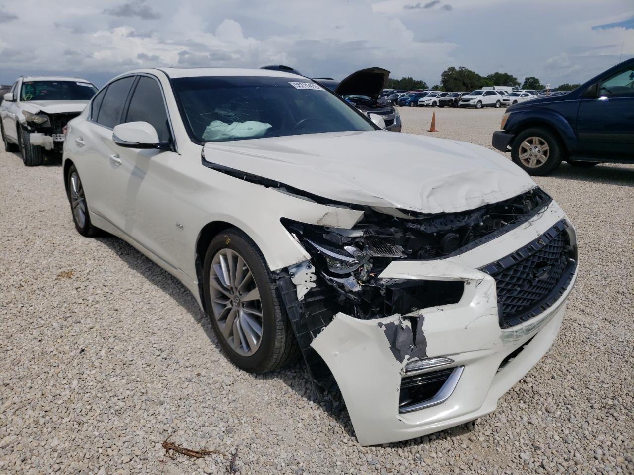 2018 INFINITI Q50 LUXE