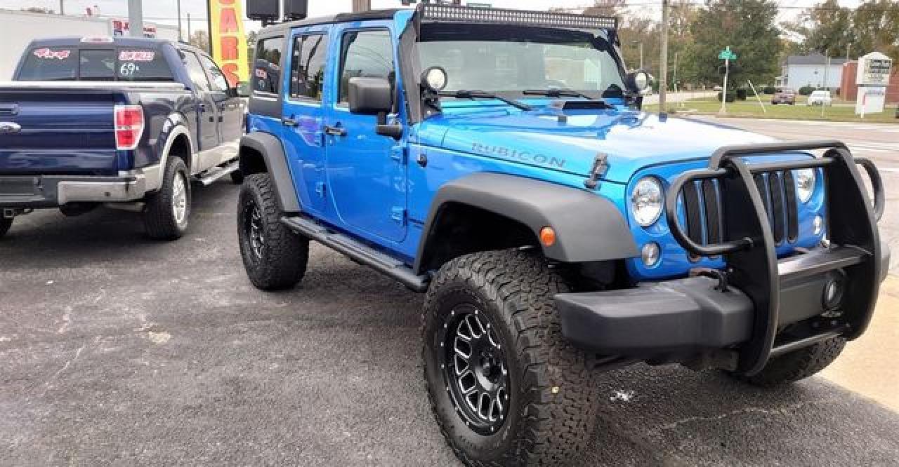 2015 Jeep Wrangler Unlimited Rubicon - Image 2