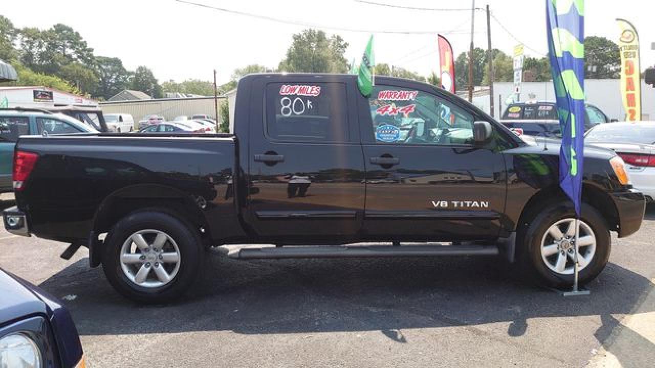 2014 Nissan Titan S - Image 4