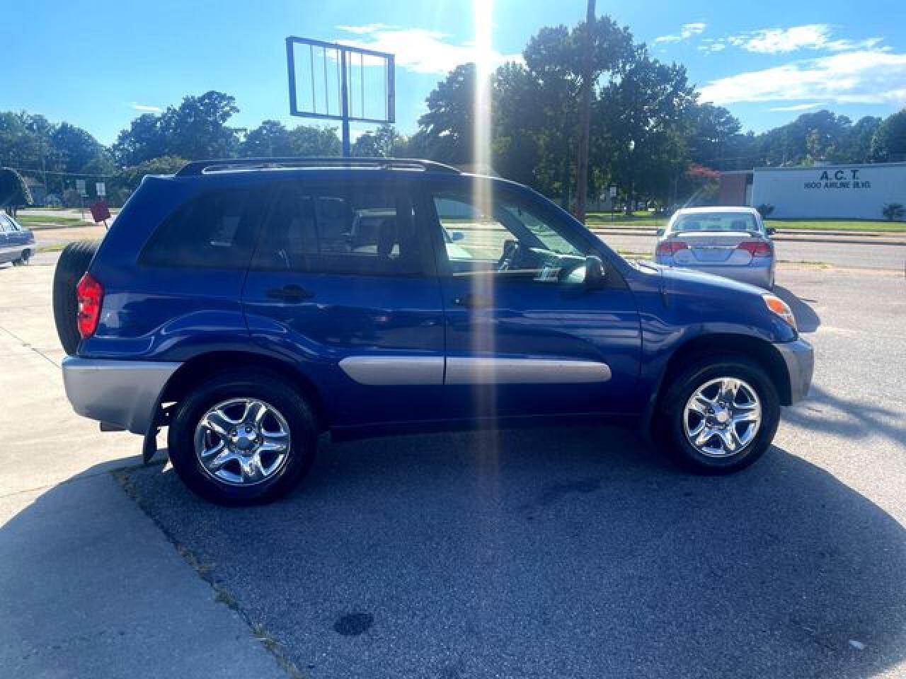 2005 Toyota Rav4 - Image 6