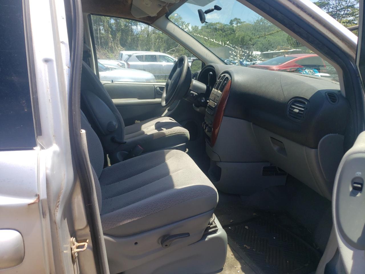 2006 Chrysler Town & Country - Фото 5