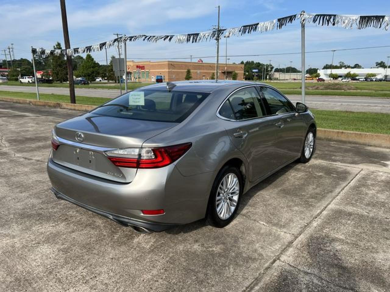 2016 Lexus Es 350 - Image 3