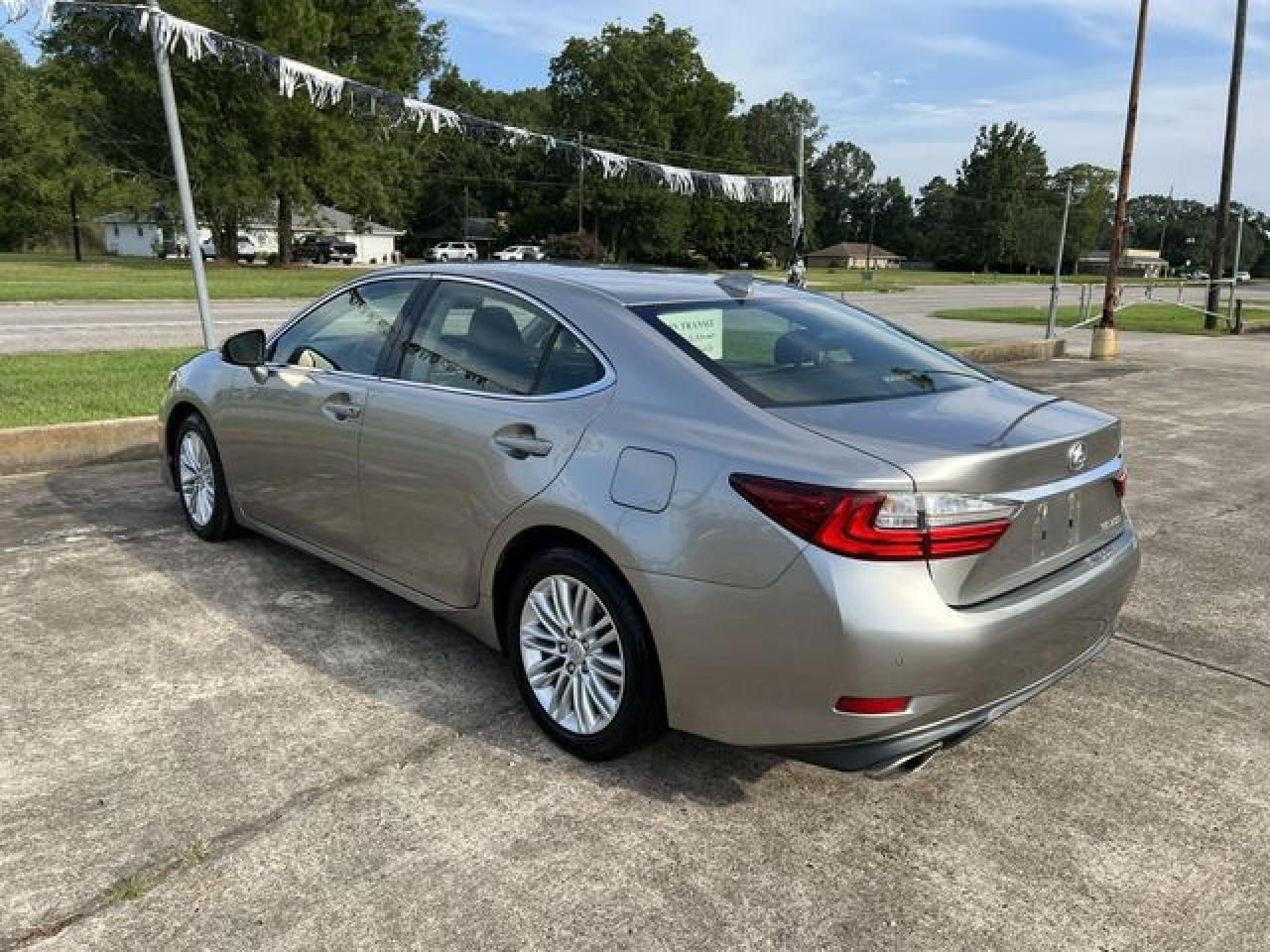 2016 Lexus Es 350 - Image 2