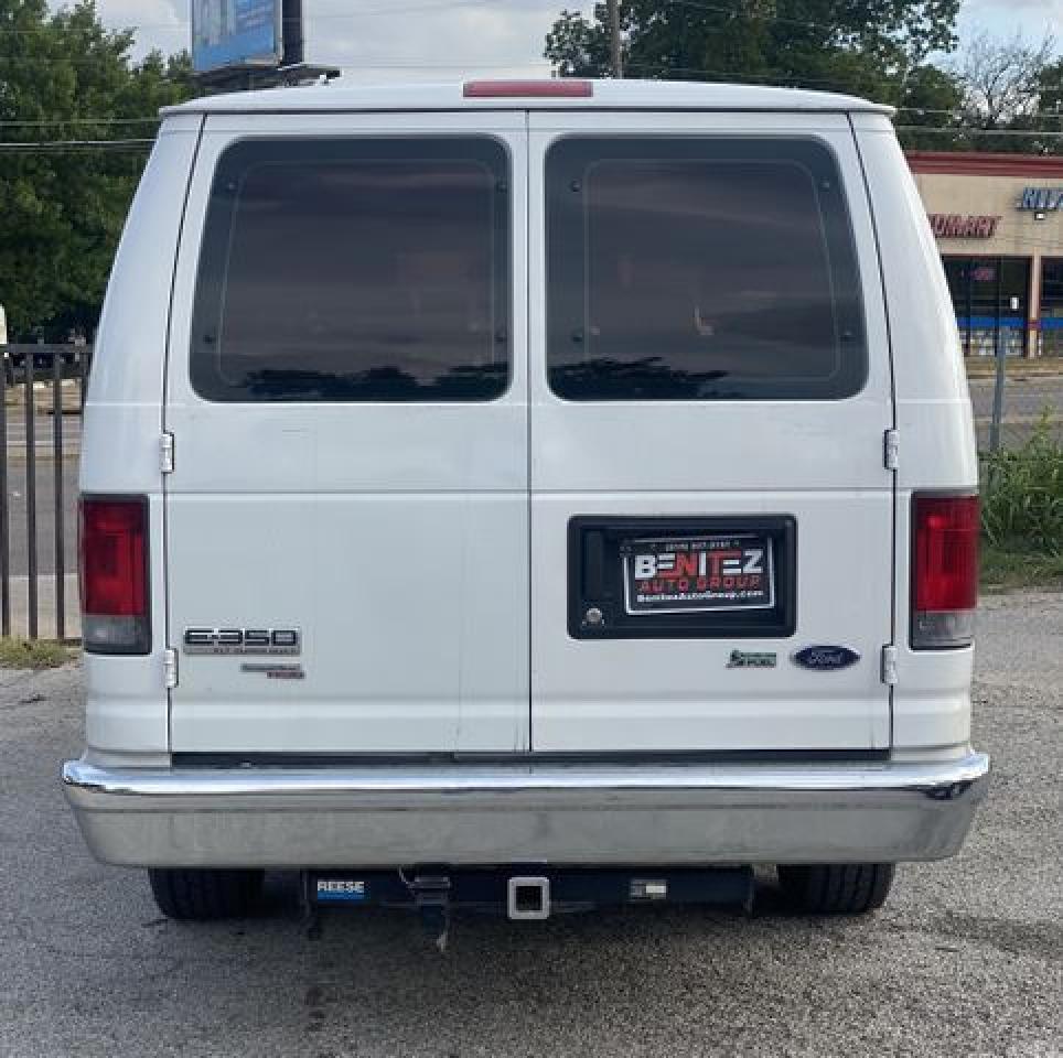 2009 Ford Econoline E350 Super Duty Wagon - Фото 6