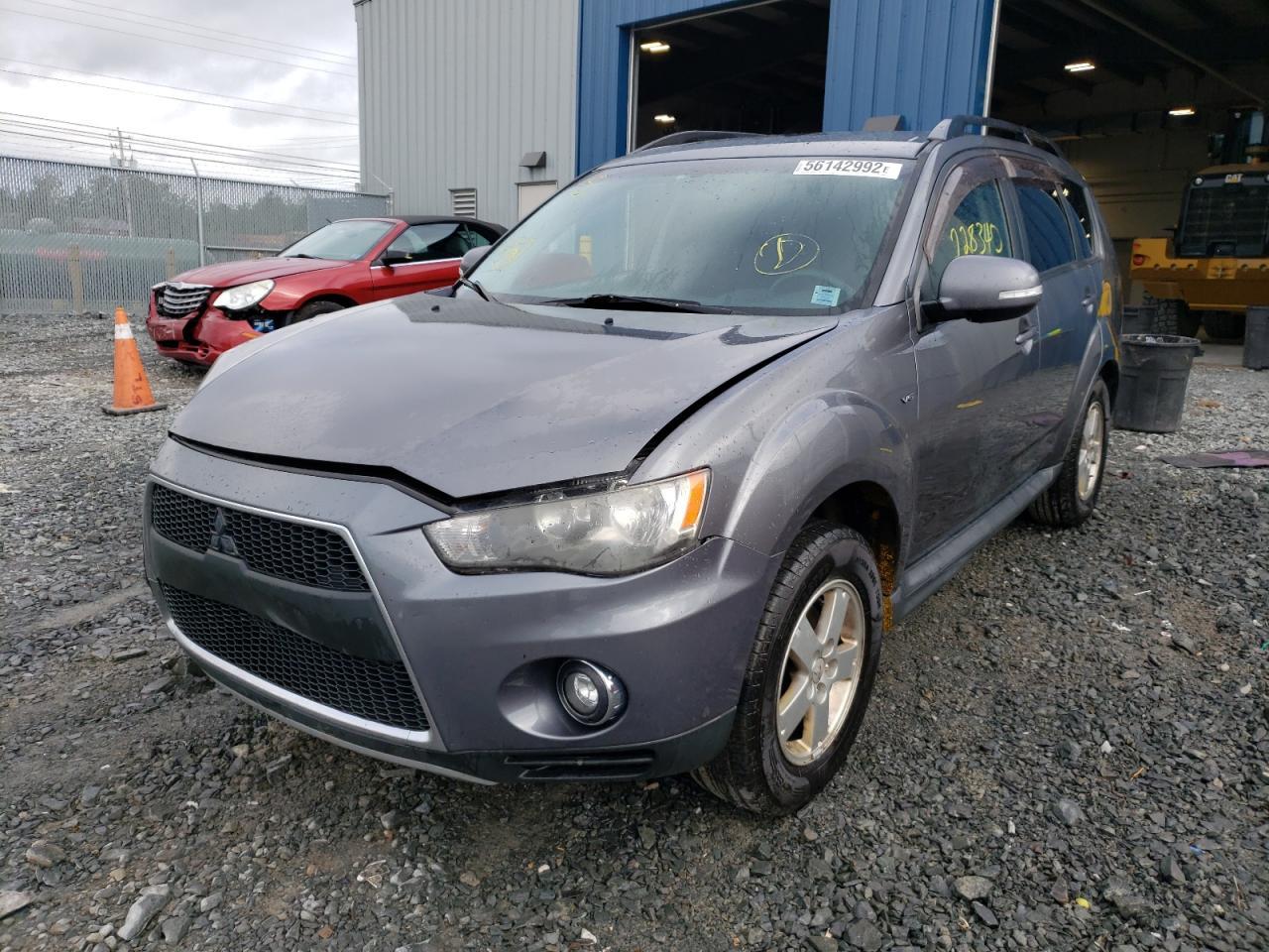 2011 Mitsubishi Outlander Se - Image 2