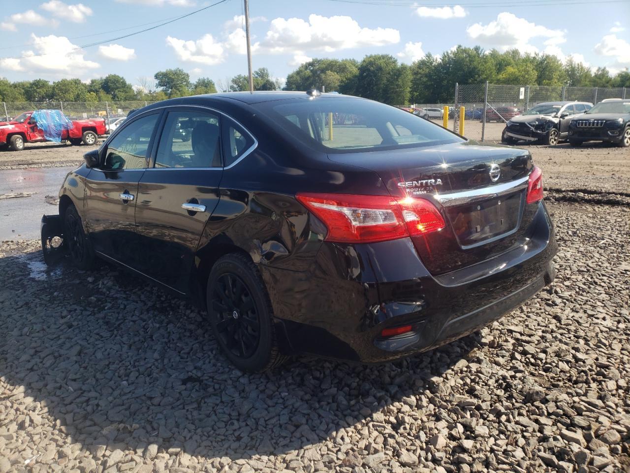 2017 NISSAN SENTRA S - Фото 3