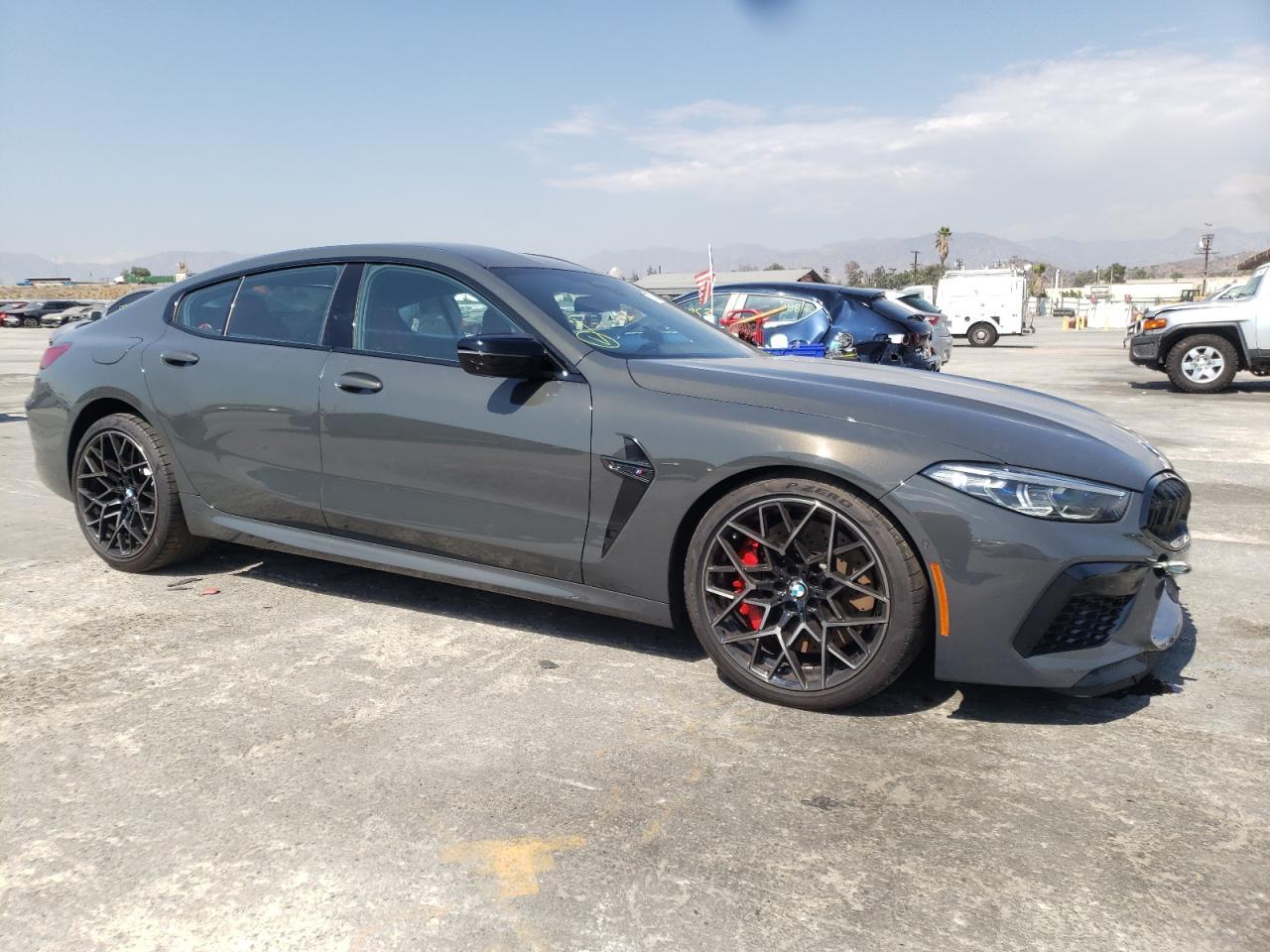 2022 BMW M8