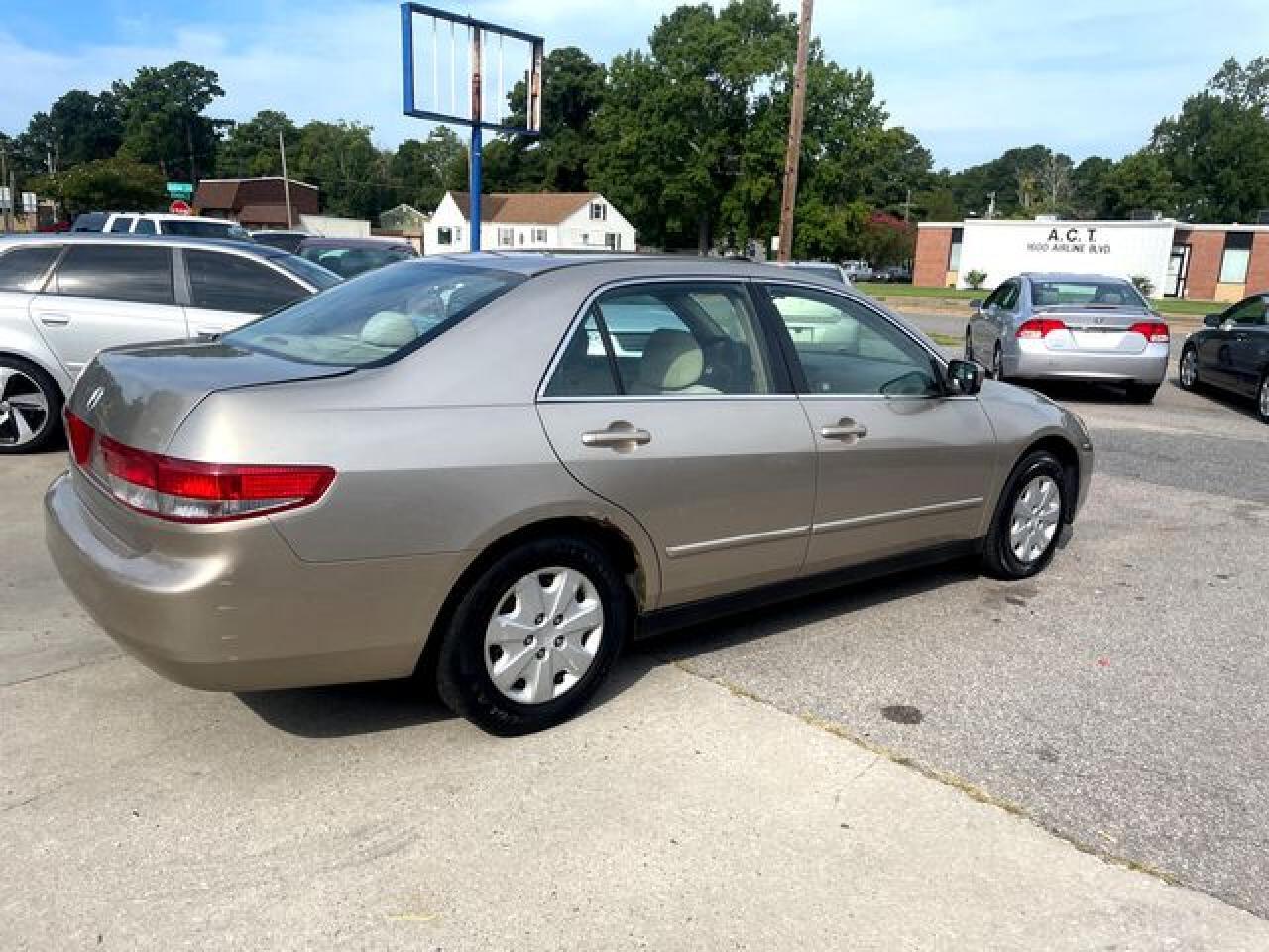 2003 Honda Accord Lx - Image 4