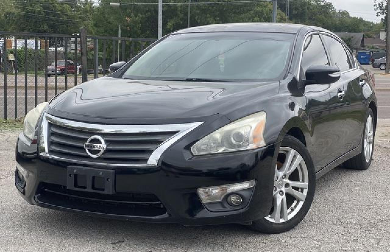 2013 Nissan Altima 3.5S - Image 3