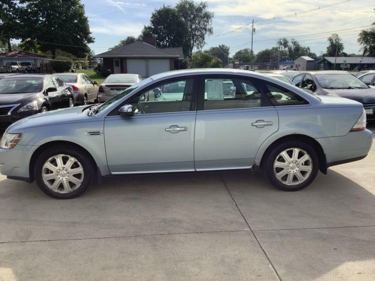 2008 Ford Taurus Limited - Image 4