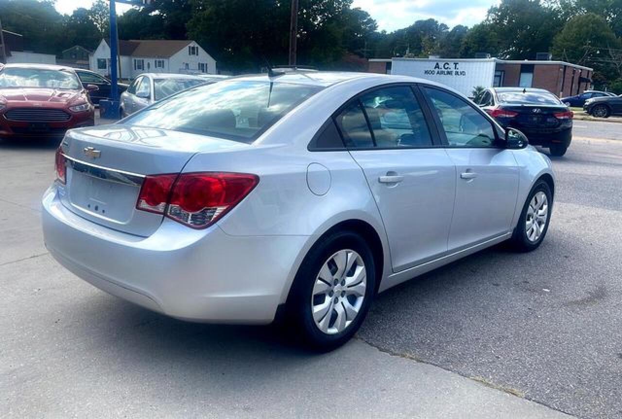 2013 Chevrolet Cruze Ls - Фото 5