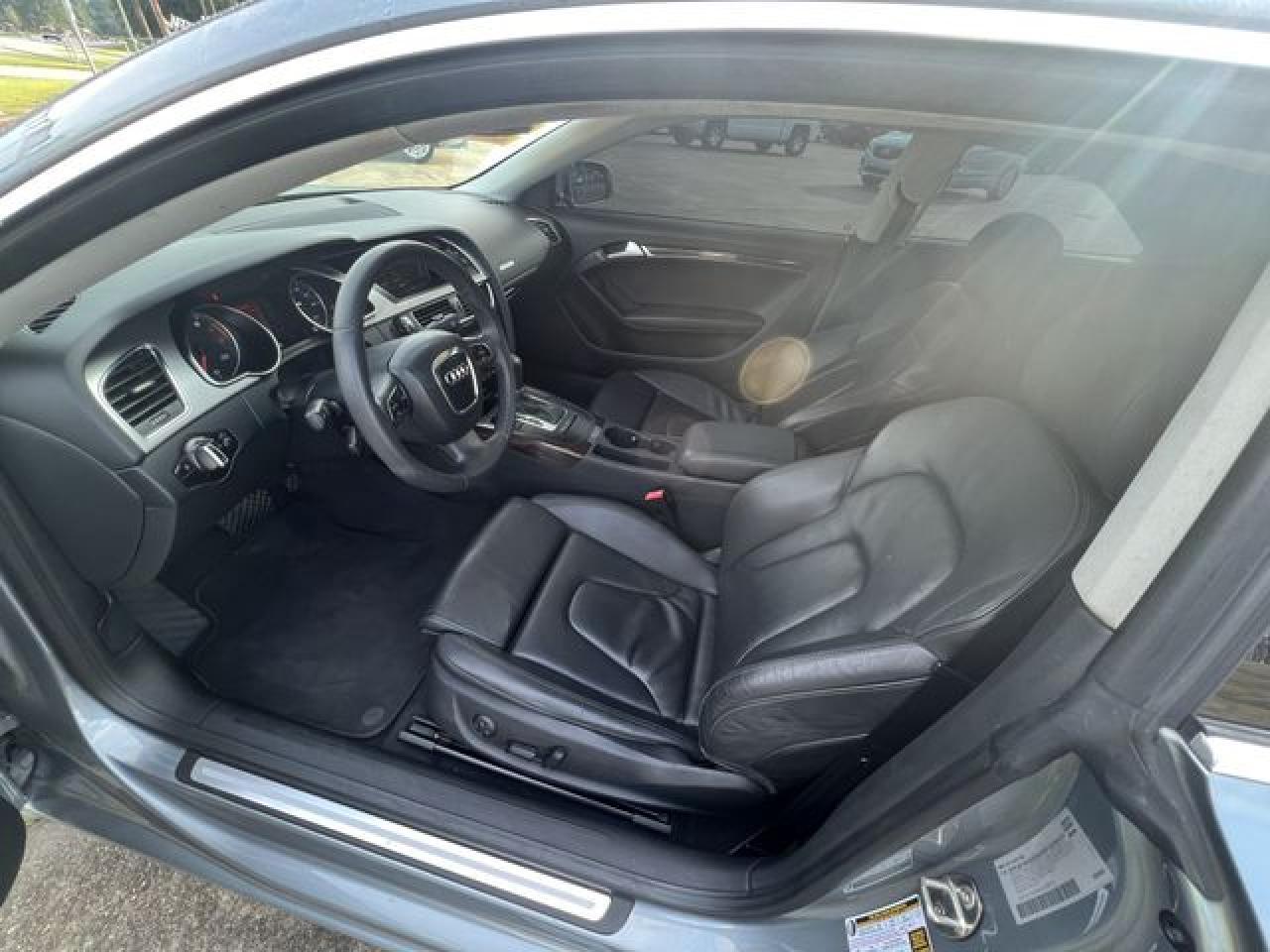 2010 Audi A5 Premium Plus - Фото 6