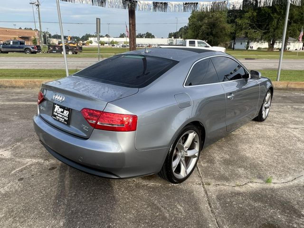 2010 Audi A5 Premium Plus - Фото 3