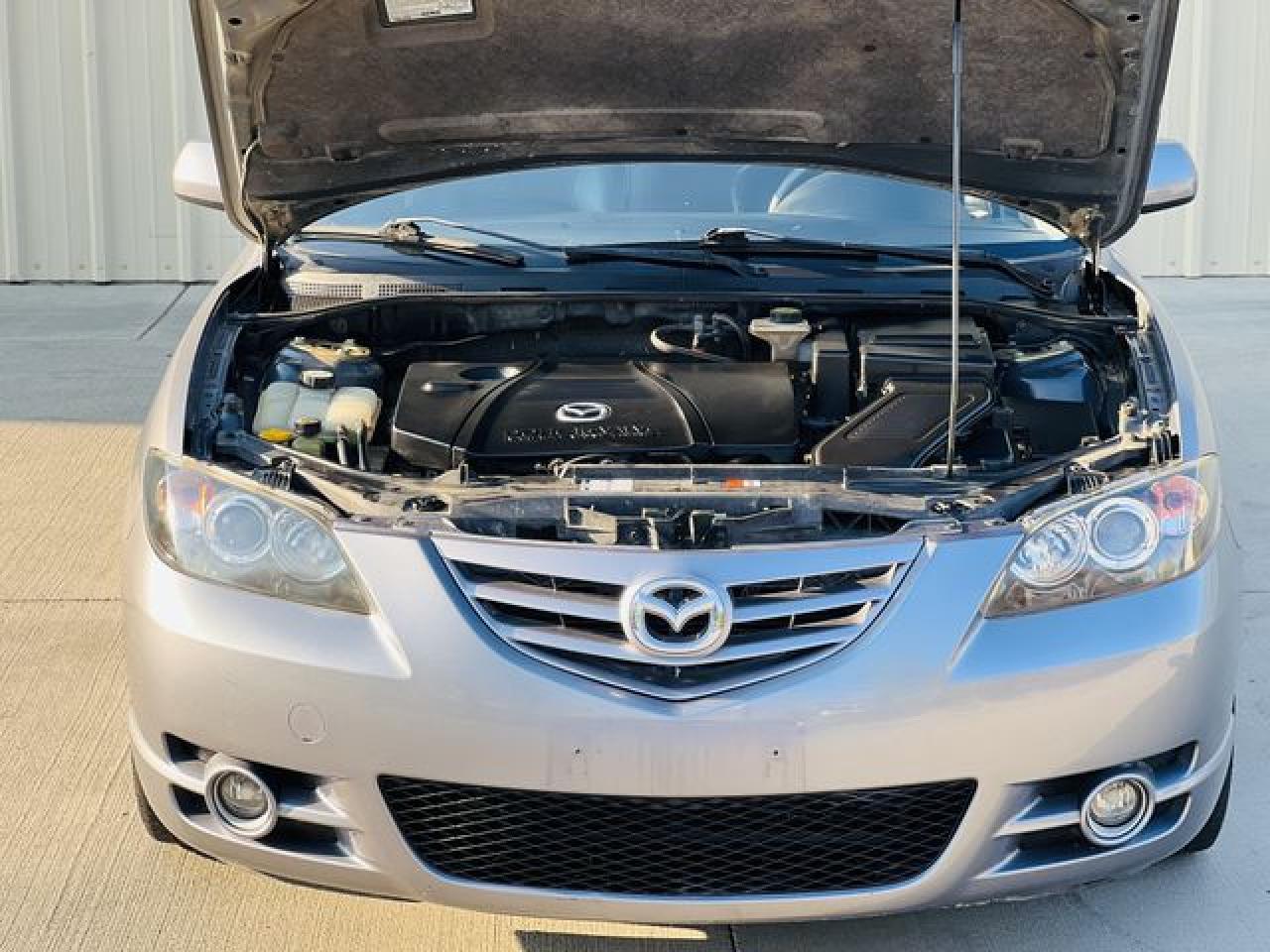2004 Mazda 3 S - Image 4