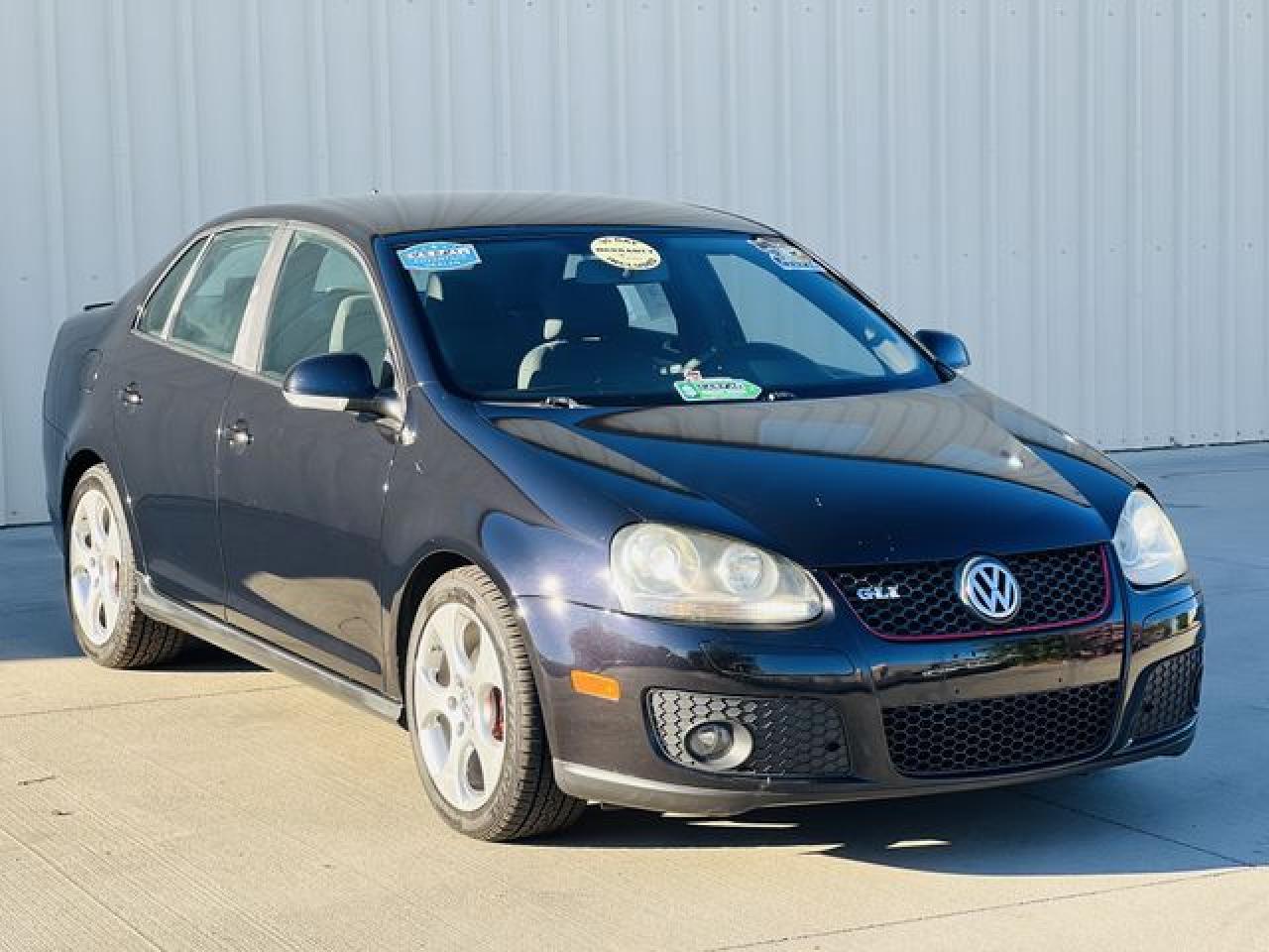 2008 Volkswagen Gli - Image 2
