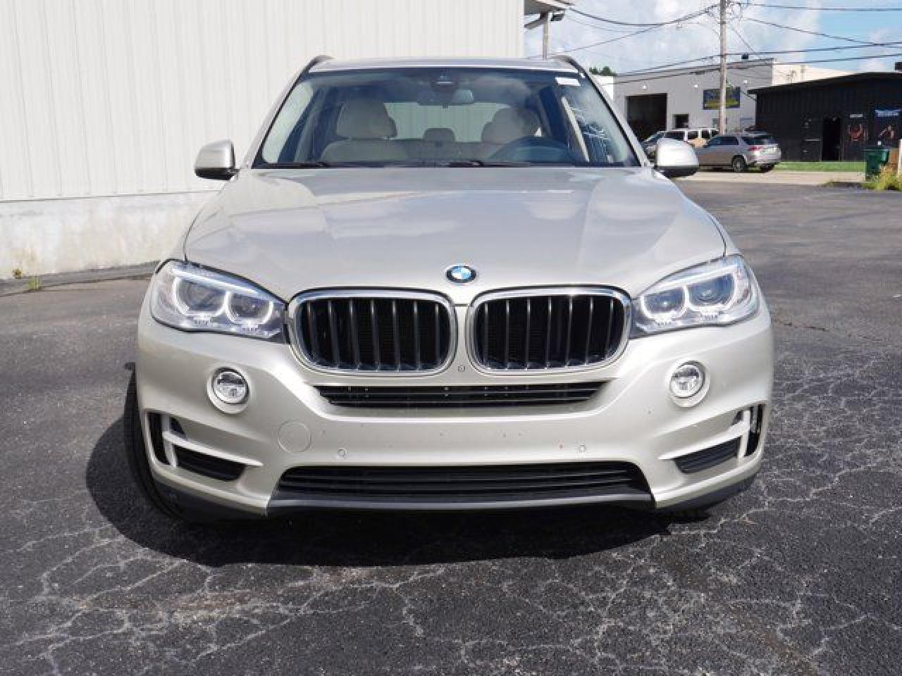 2016 BMW X5 xDrive35I - Фото 2